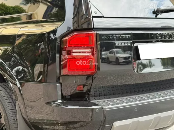 Toyota Land Cruiser Prado 2025 - Xe lướt zin cả xe. Tiết kiệm 300 triệu