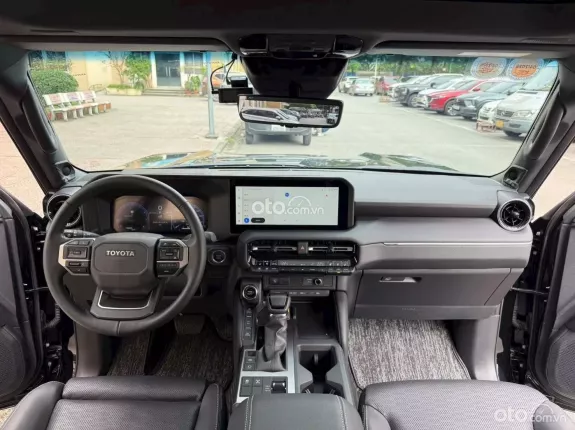Toyota Land Cruiser Prado 2025 - Xe lướt zin cả xe. Tiết kiệm 300 triệu
