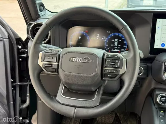 Toyota Land Cruiser Prado 2025 - Xe lướt zin cả xe. Tiết kiệm 300 triệu