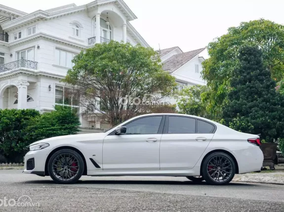 BMW 520i 2022 - BAO ĐẬU BANK 70-90% (Ib Zalo tư vấn trực tiếp 24/7)