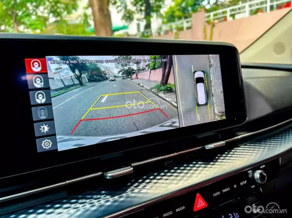 Kia Carnival 3.5G Signature 2023 - Odo 47.000 km, cực kỳ mới