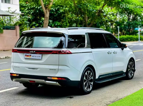 Kia Carnival 3.5G Signature 2023 - Odo 47.000 km, cực kỳ mới