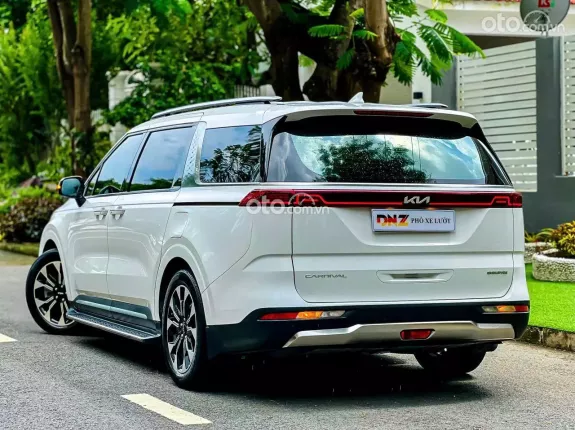 Kia Carnival 3.5G Signature 2023 - Odo 47.000 km, cực kỳ mới