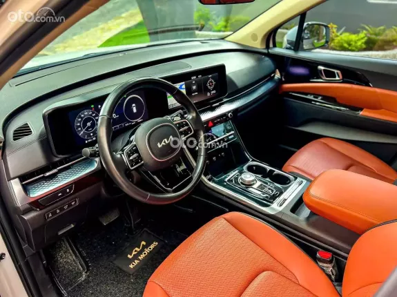 Kia Carnival 3.5G Signature 2023 - Odo 47.000 km, cực kỳ mới