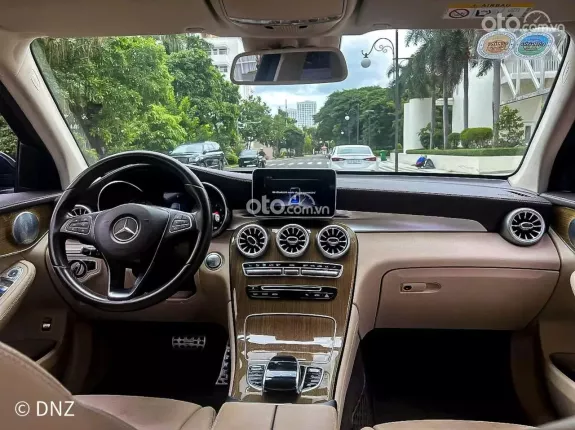 Mercedes-Benz GLC 250 4Matic 2020 - Full option