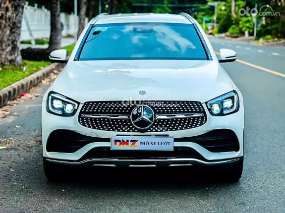 Mercedes-Benz GLC 250 4Matic 2018 - Nâng cấp ngoại thất & nội thất