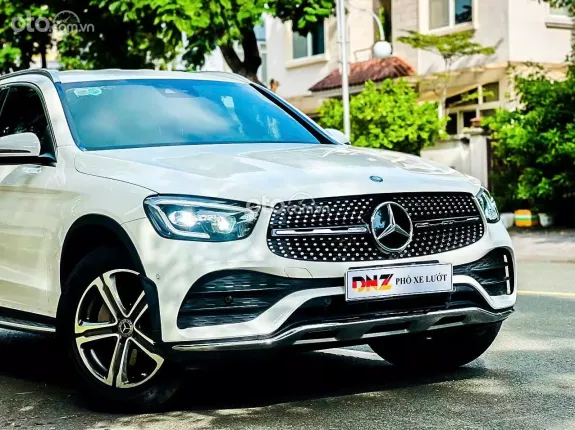 Mercedes-Benz GLC 250 4Matic 2018 - Nâng cấp ngoại thất & nội thất