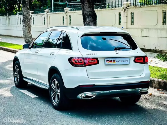 Mercedes-Benz GLC 250 4Matic 2018 - Nâng cấp ngoại thất & nội thất
