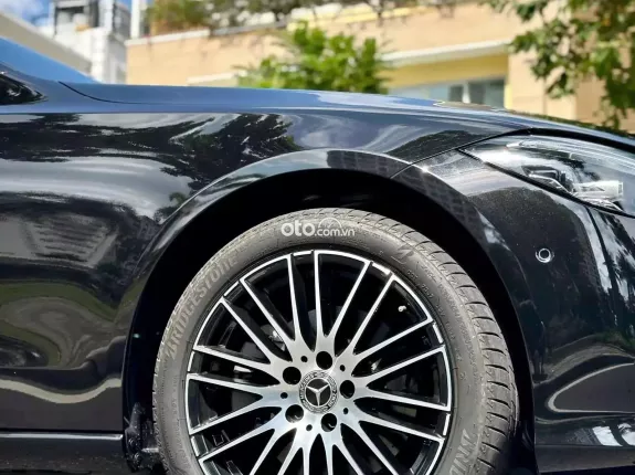 Mercedes-Benz C200 Avantgarde Plus 2023 - Lăn bánh chỉ 188 km – Siêu siêu lướt