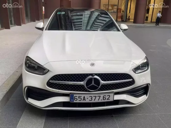 Mercedes-Benz C300 AMG 2022 - Lăn bánh 26.000 Kilomet