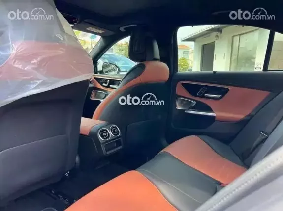 Mercedes-Benz C300 AMG 2022 - Lăn bánh 26.000 Kilomet