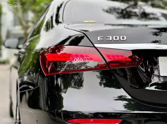 Mercedes-Benz E300 2021 - Nội thất Da nâu siêu hiếm – độc bản, đẳng cấp