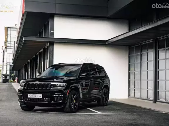 Jeep Cherokee 2023 - Xe mới lăn bánh 2,5v km