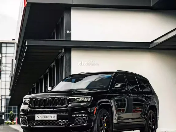 Jeep Cherokee 2023 - Xe mới lăn bánh 2,5v km