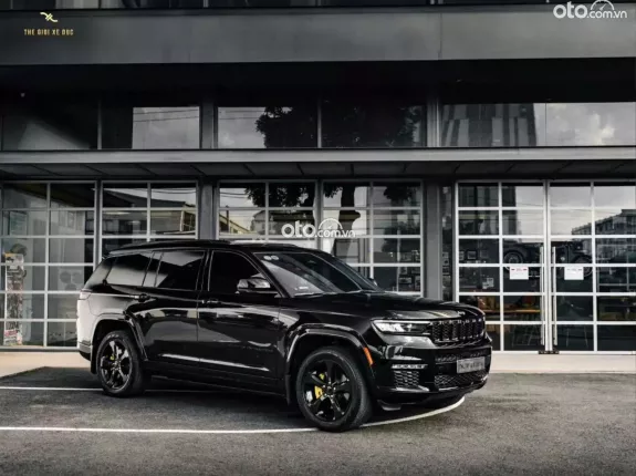 Jeep Cherokee 2023 - Xe mới lăn bánh 2,5v km