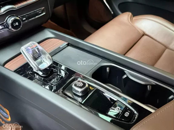 Volvo XC60 T8 AWD Recharge 2022 - Full lịch sử, chủ xe giữ gìn, chăm xe