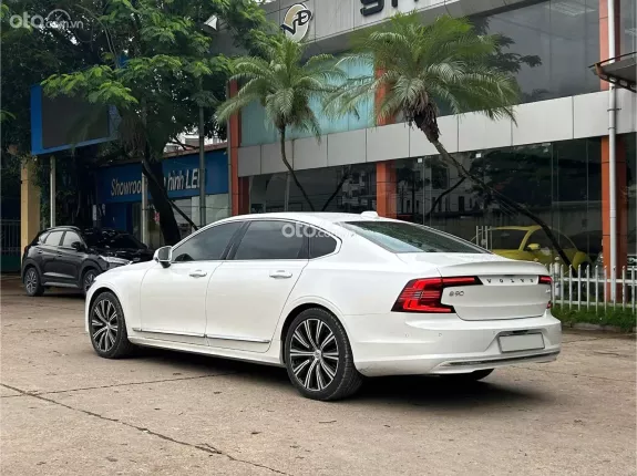 Volvo S90 2025 - S90 B6 Ultra, chỉ 300km