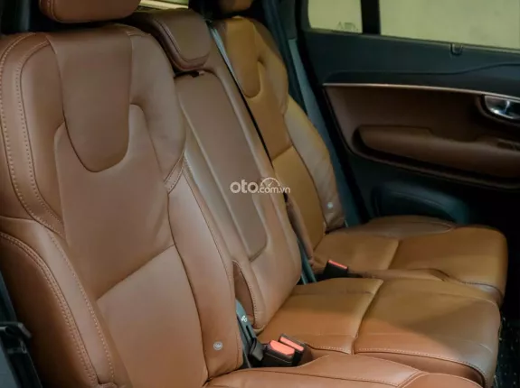 Volvo XC90 B6 AWD Ultimate 2022 - SUV Bắc Âu tinh tế cho gia đình