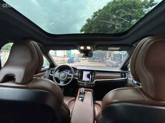 Volvo S90 2025 - S90 B6 Ultra, chỉ 300km