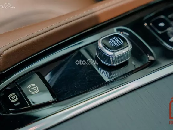 Volvo XC90 B6 AWD Ultimate 2022 - SUV Bắc Âu tinh tế cho gia đình