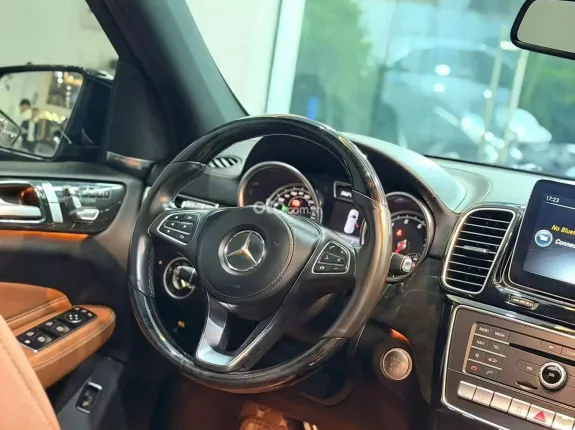 Mercedes-Benz GLS 450 4Matic 2017 - Ghế nâu sang trọng, bao check thoải mái