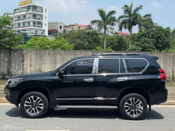 Toyota Land Cruiser Prado TX-L 2019 - Xe lên cam 360 màn zatech - Hắt kính đề nổ - Vô lăng ốp gỗ