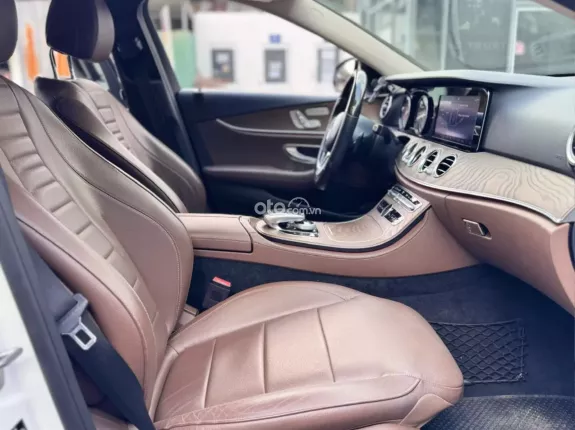 Mercedes-Benz E200 E200 2019 - Xe đẹp siêu lướt