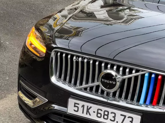 Volvo XC90 T8 Hybrid Recharge AWD 2022 - Siêu phẩm SUV lai điện mới nhất thị trường