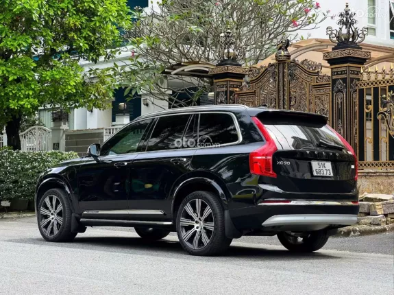 Volvo XC90 T8 Hybrid Recharge AWD 2022 - Siêu phẩm SUV lai điện mới nhất thị trường
