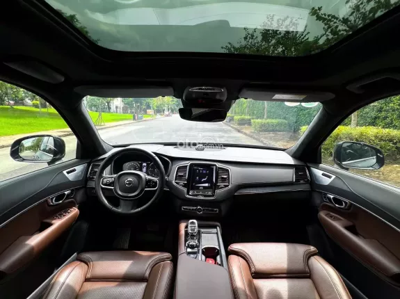 Volvo XC90 T8 Hybrid Recharge AWD 2022 - Siêu phẩm SUV lai điện mới nhất thị trường