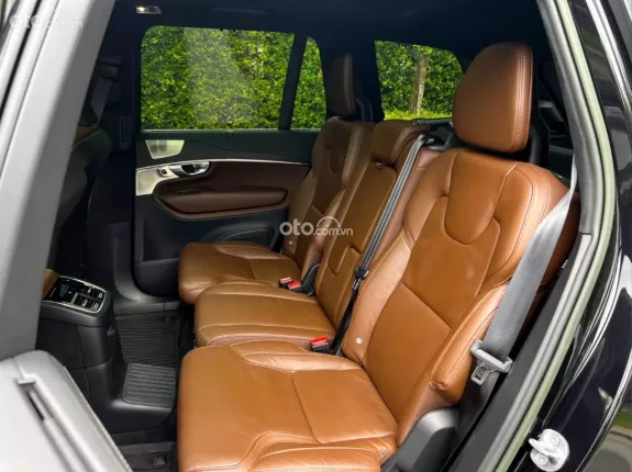 Volvo XC90 T8 Hybrid Recharge AWD 2022 - Siêu phẩm SUV lai điện mới nhất thị trường