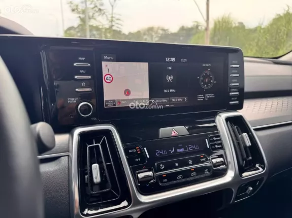 Kia Sorento Limited 2.2 AT 2022 - 1 xe duy nhất trên thị trường. Odo 5.000km