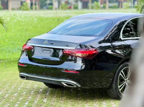 Mercedes-Benz E180 V1 2022 - Xe chủ ít giữ, chất xe vẫn còn đẹp