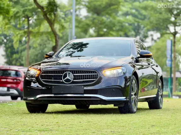 Mercedes-Benz E180 V1 2022 - Xe chủ ít giữ, chất xe vẫn còn đẹp