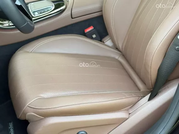 Mercedes-Benz E180 V1 2022 - Xe chủ ít giữ, chất xe vẫn còn đẹp