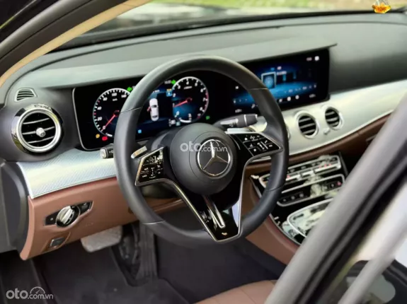 Mercedes-Benz E180 V1 2022 - Xe chủ ít giữ, chất xe vẫn còn đẹp
