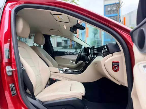 Mercedes-Benz C180 AMG 2021 - Nước sơn còn đẹp, bao check chất lượng xe