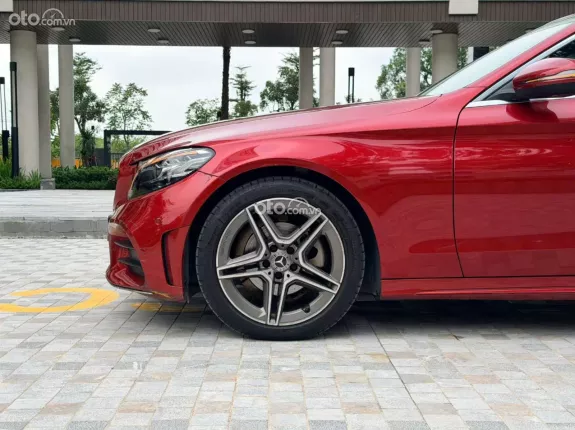 Mercedes-Benz C180 AMG 2021 - Nước sơn còn đẹp, bao check chất lượng xe
