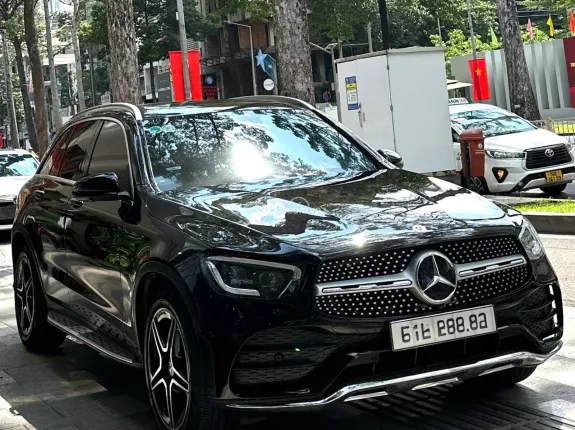 Mercedes-Benz GLC 300 4Matic 2021 - Siêu lướt, odo cam kết ko tua, bao check