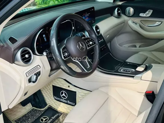 Mercedes-Benz GLC 300 4Matic 2021 - Siêu lướt, odo cam kết ko tua, bao check