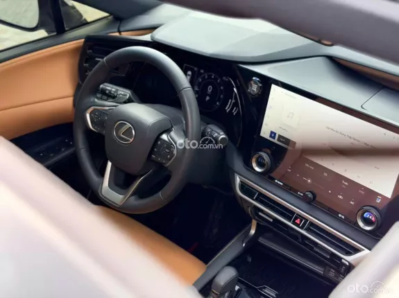 Lexus RX 350 RX 350H 2024 - Xe Có cửa hít đồ chơi giá trị cao