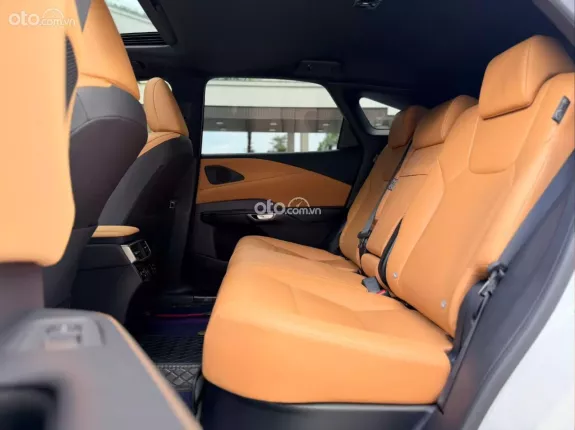 Lexus RX 350 RX 350H 2024 - Xe Có cửa hít đồ chơi giá trị cao