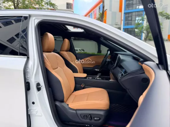 Lexus RX 350 RX 350H 2024 - Xe Có cửa hít đồ chơi giá trị cao