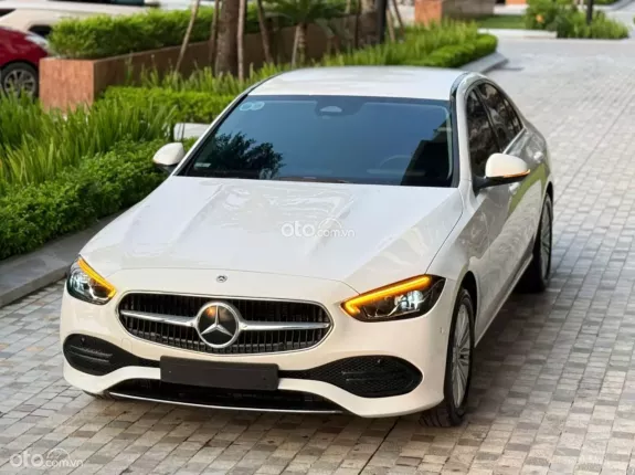 Mercedes-Benz C200 Avantgarde 2023 - Chất xe còn đẹp, bao check thoải mái
