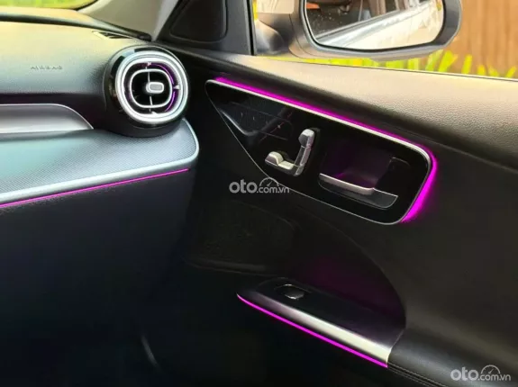 Mercedes-Benz C200 Avantgarde 2023 - Chất xe còn đẹp, bao check thoải mái