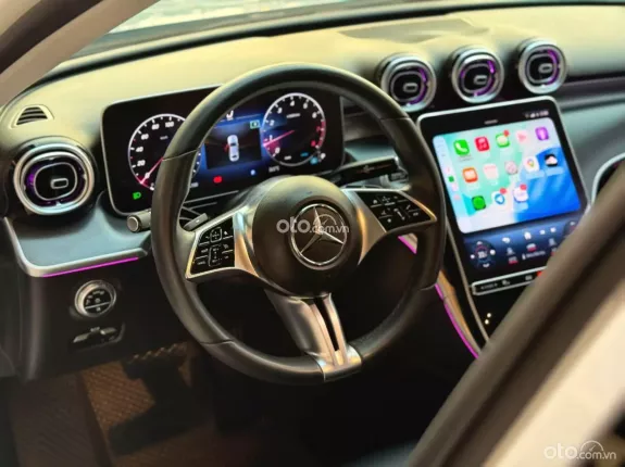 Mercedes-Benz C200 Avantgarde 2023 - Chất xe còn đẹp, bao check thoải mái