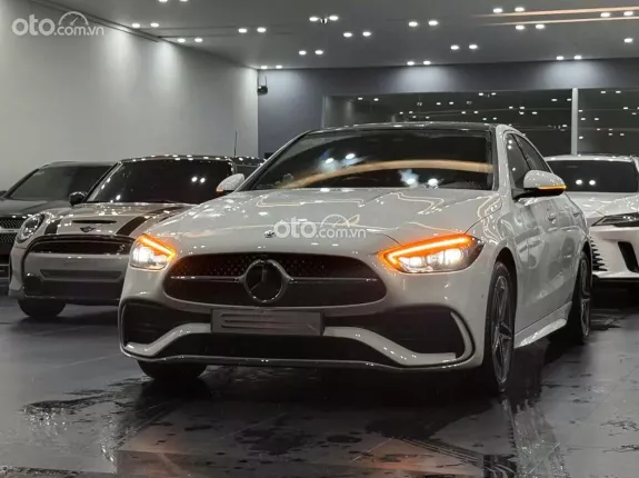 Mercedes-Benz C300 AMG 2022 - Xe 1 chủ mua mới từ đầu, bảo dưỡng full lịch sử chính hãng