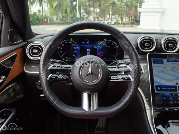 Mercedes-Benz C300 AMG 2021 - Xe mới đi được 9000kilomet