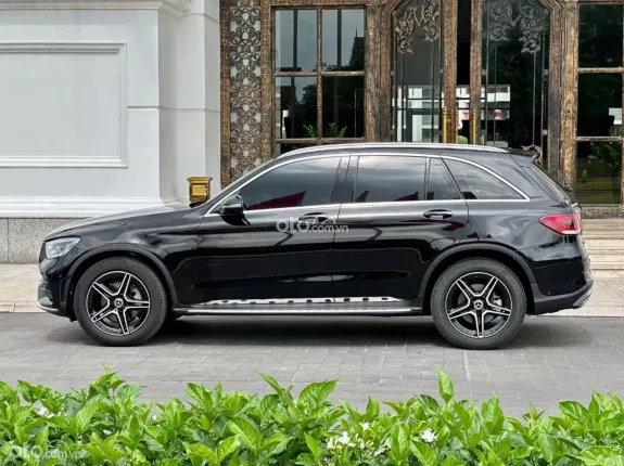 Mercedes-Benz GLC 300 4Matic V1 2021 - Xe full bảo dưỡng chính hãng