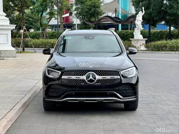 Mercedes-Benz GLC 300 4Matic V1 2021 - Xe full bảo dưỡng chính hãng